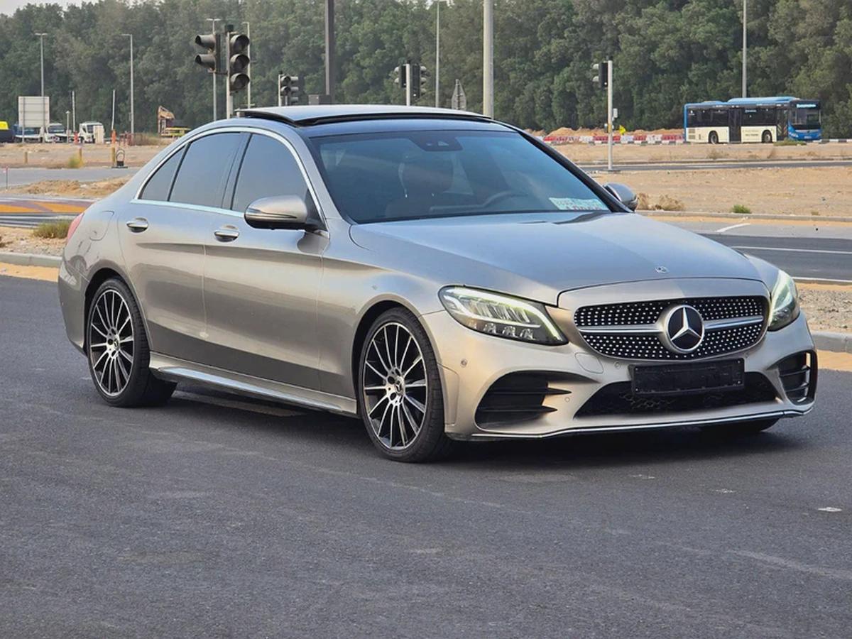 مرسيدس بنز C200 مواصفات خليجي 2019 بحالة جيدة-2-2