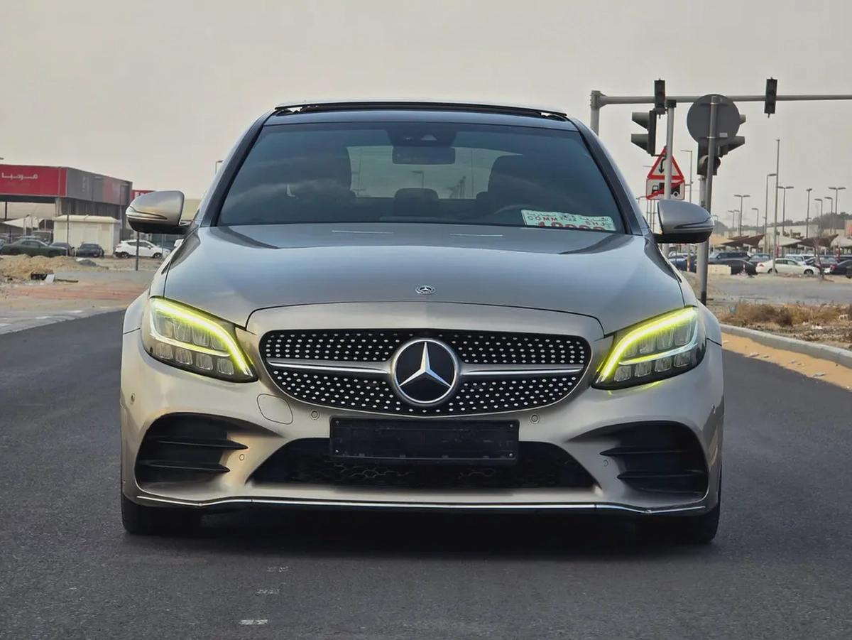 مرسيدس بنز C200 مواصفات خليجي 2019 بحالة جيدة-3-3