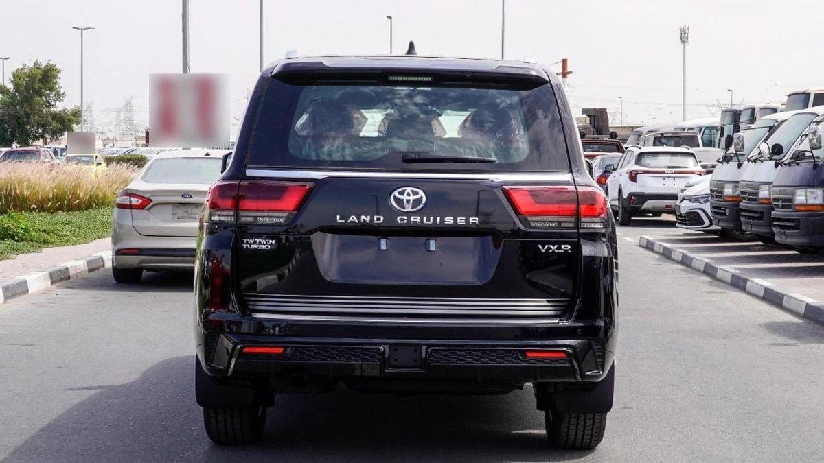 Toyota Land Cruiser Toyota Land Cruiser VXR DIESEL 3.3 Full option Model 2025-24-24
