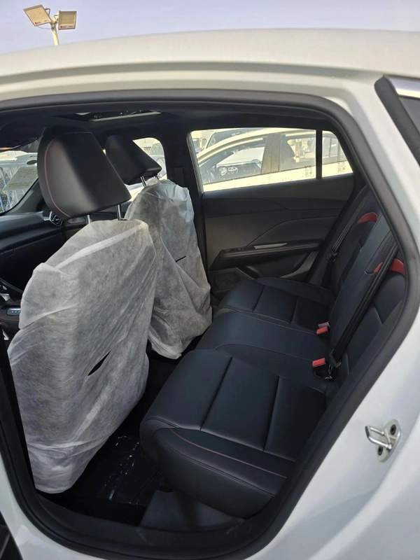 MG5 1.5L LUXURY VERSION