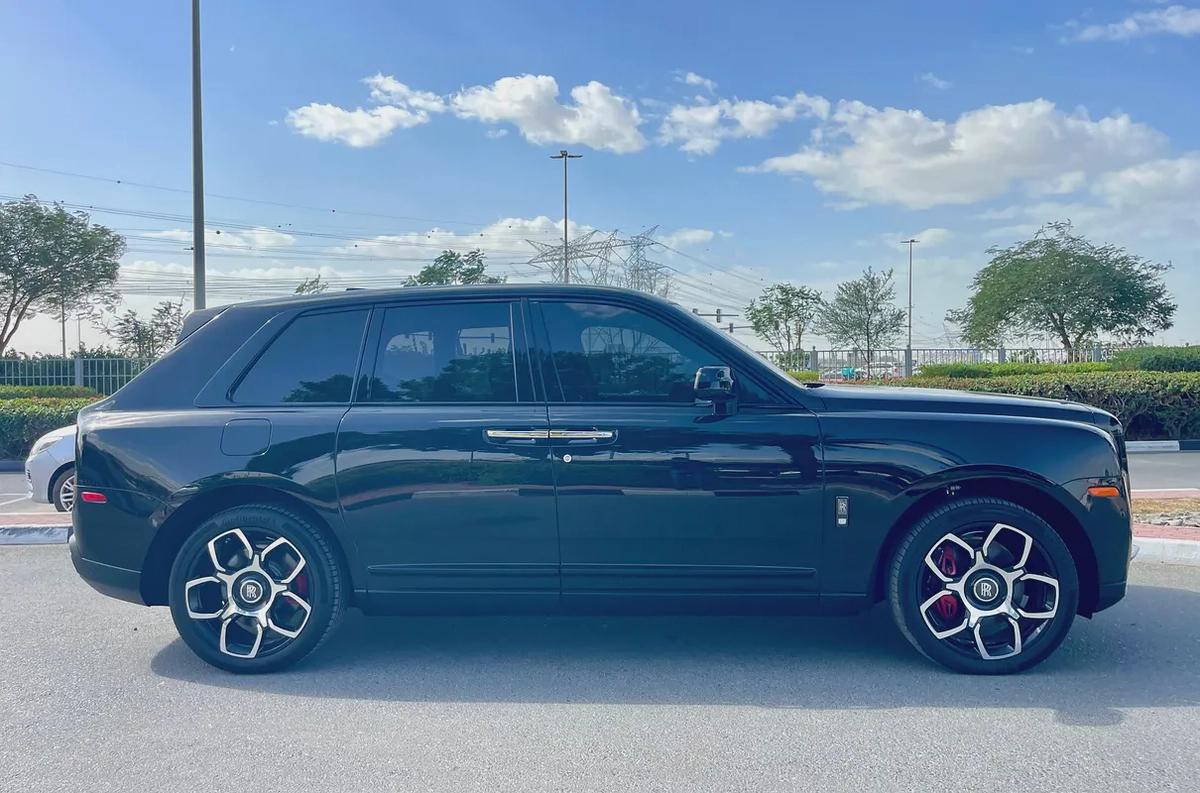 2023 Rolls-Royce Cullinan Black Badge-6-6