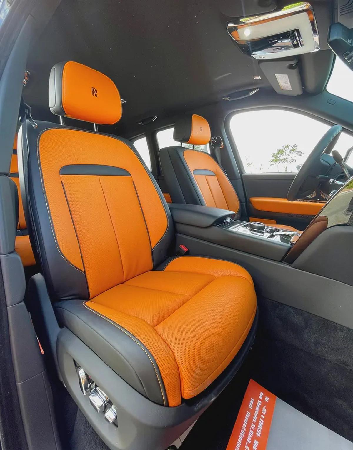 2023 Rolls-Royce Cullinan Black Badge-8-8