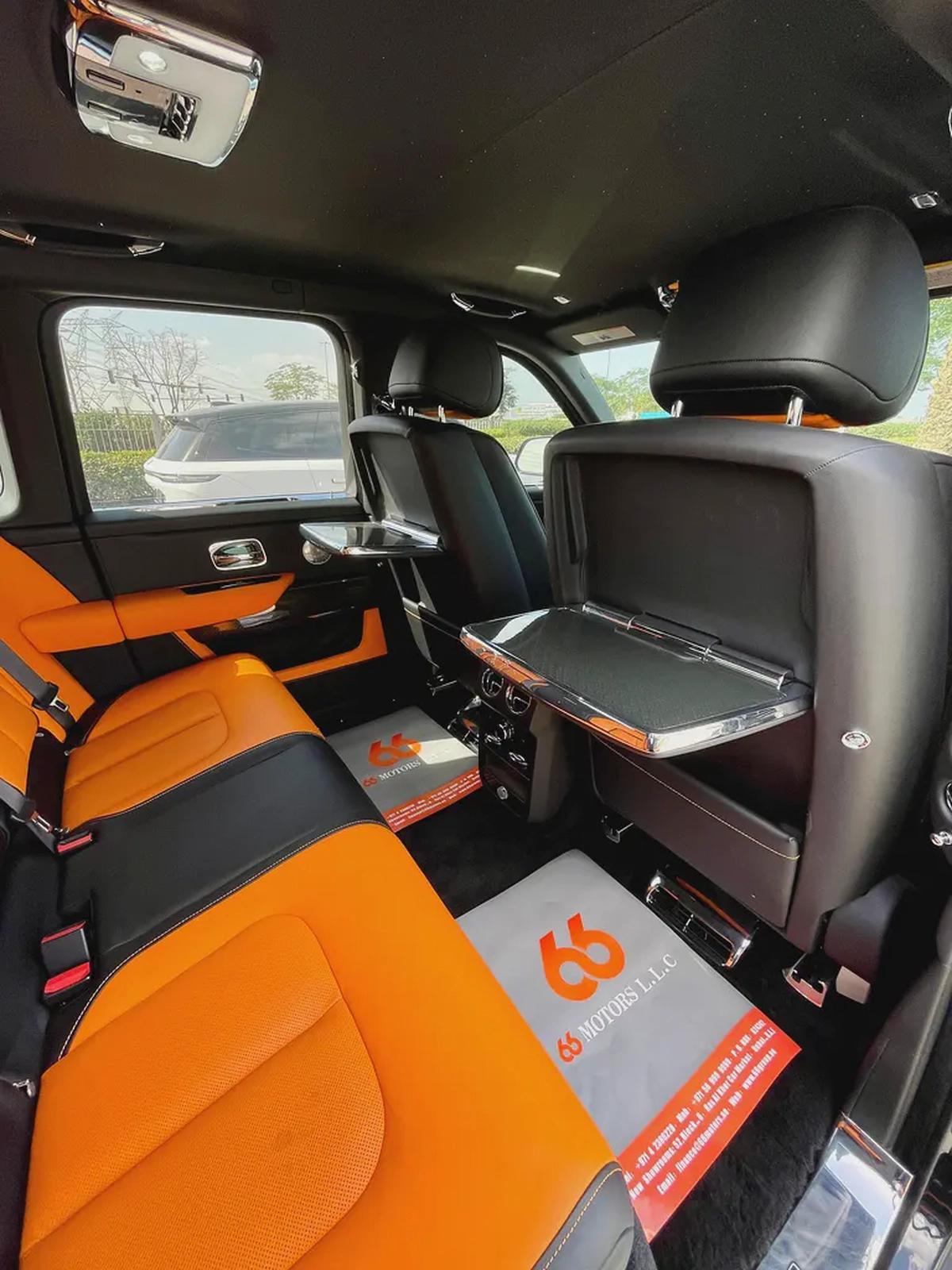 2023 Rolls-Royce Cullinan Black Badge-9-9