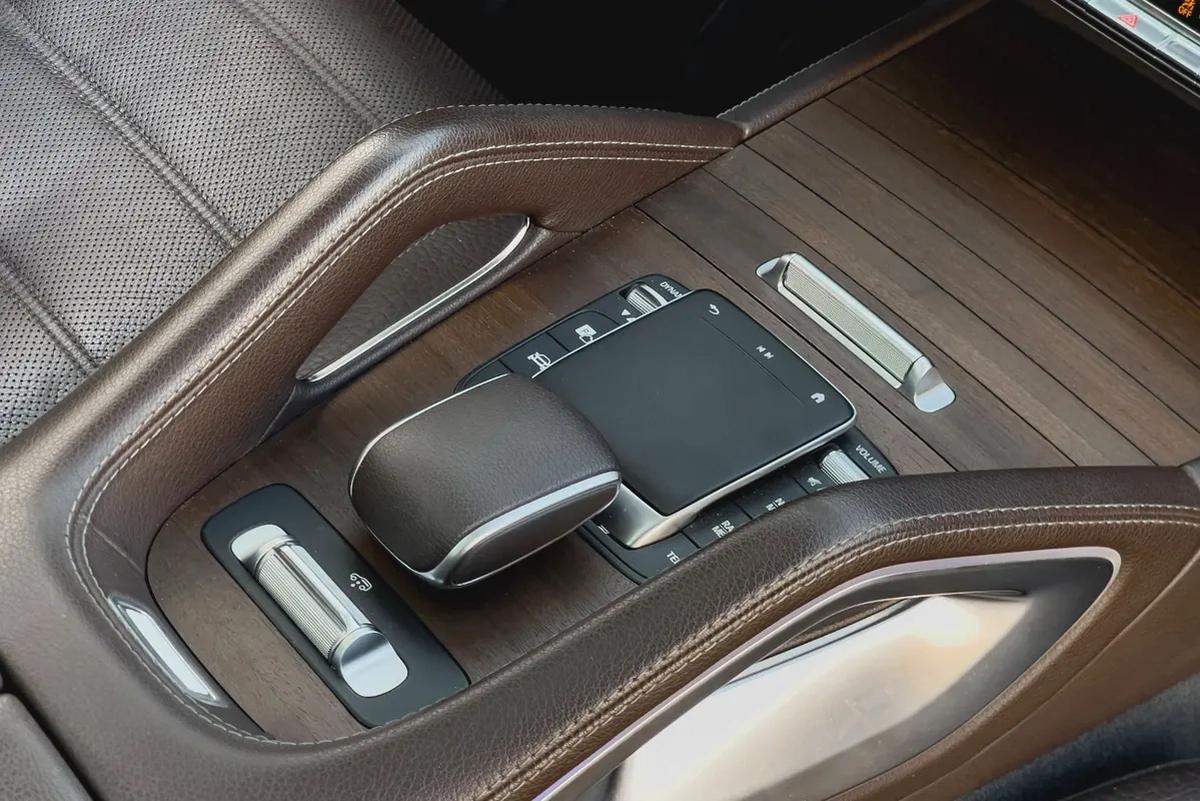 AED 3744 PM | MERCEDES GLS450 MAYBACH KIT 2020 | AGENCY MAINTAINED | PRISTINE CONDITION | GCC-13-13