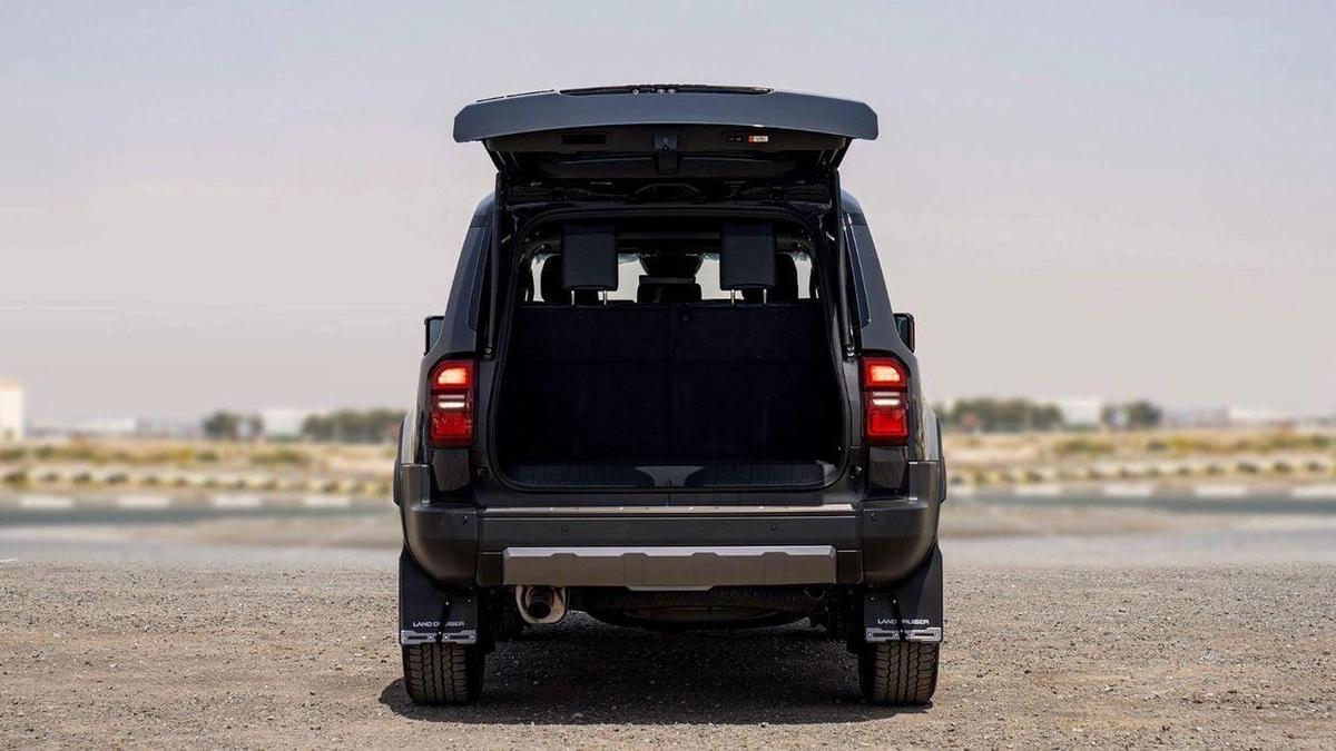 Toyota Prado PRADO 2025\LUXURY\(LHD) TOYOTA PRADO 250 WX+ 2.8D AT MY2025 – GREY-6-6