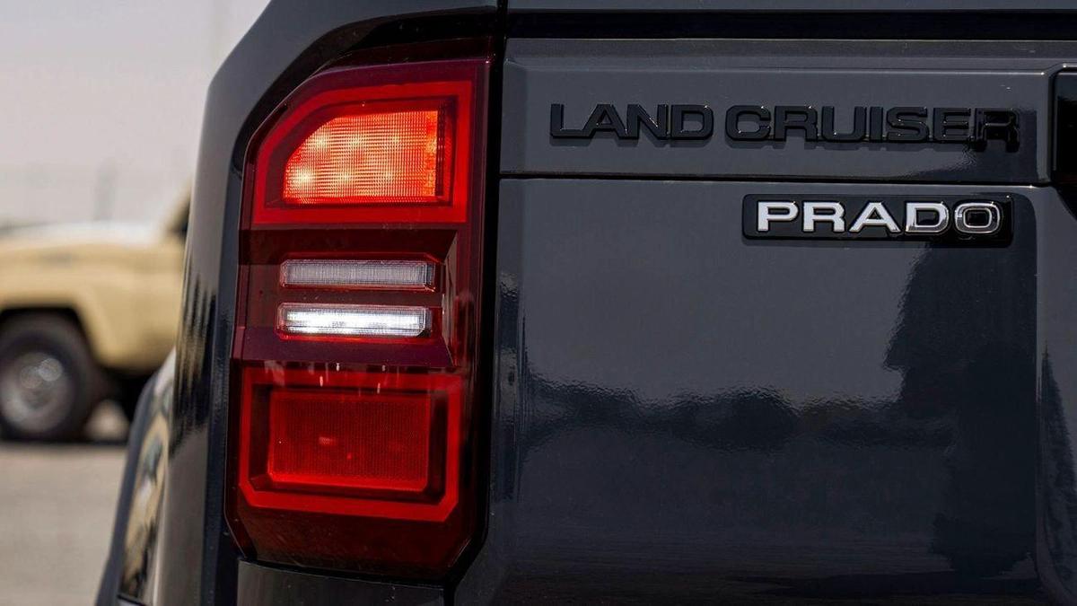 Toyota Prado PRADO 2025\LUXURY\(LHD) TOYOTA PRADO 250 WX+ 2.8D AT MY2025 – GREY-7-7