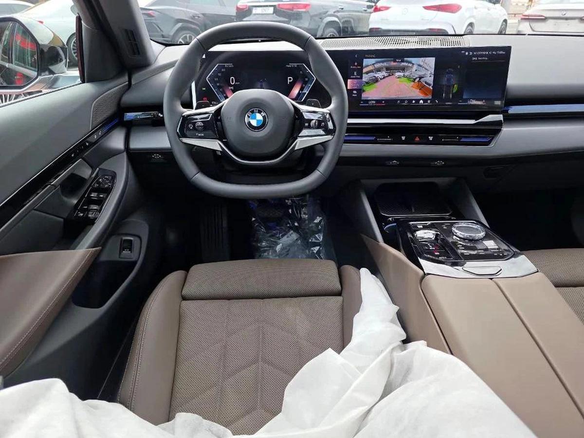 BMW 530i Under Warranty and Service 2026 GCC-12-12