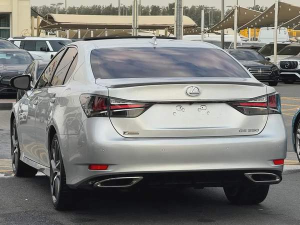 لكزس GS350 F-SPORT موديل 2016 وارد دفع خلفى سنجل فل اوبشن بحاله ممتازه