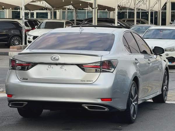 لكزس GS350 F-SPORT موديل 2016 وارد دفع خلفى سنجل فل اوبشن بحاله ممتازه