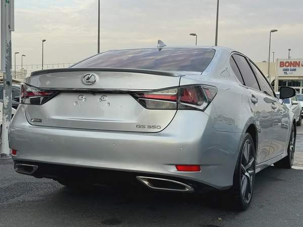 لكزس GS350 F-SPORT موديل 2016 وارد دفع خلفى سنجل فل اوبشن بحاله ممتازه