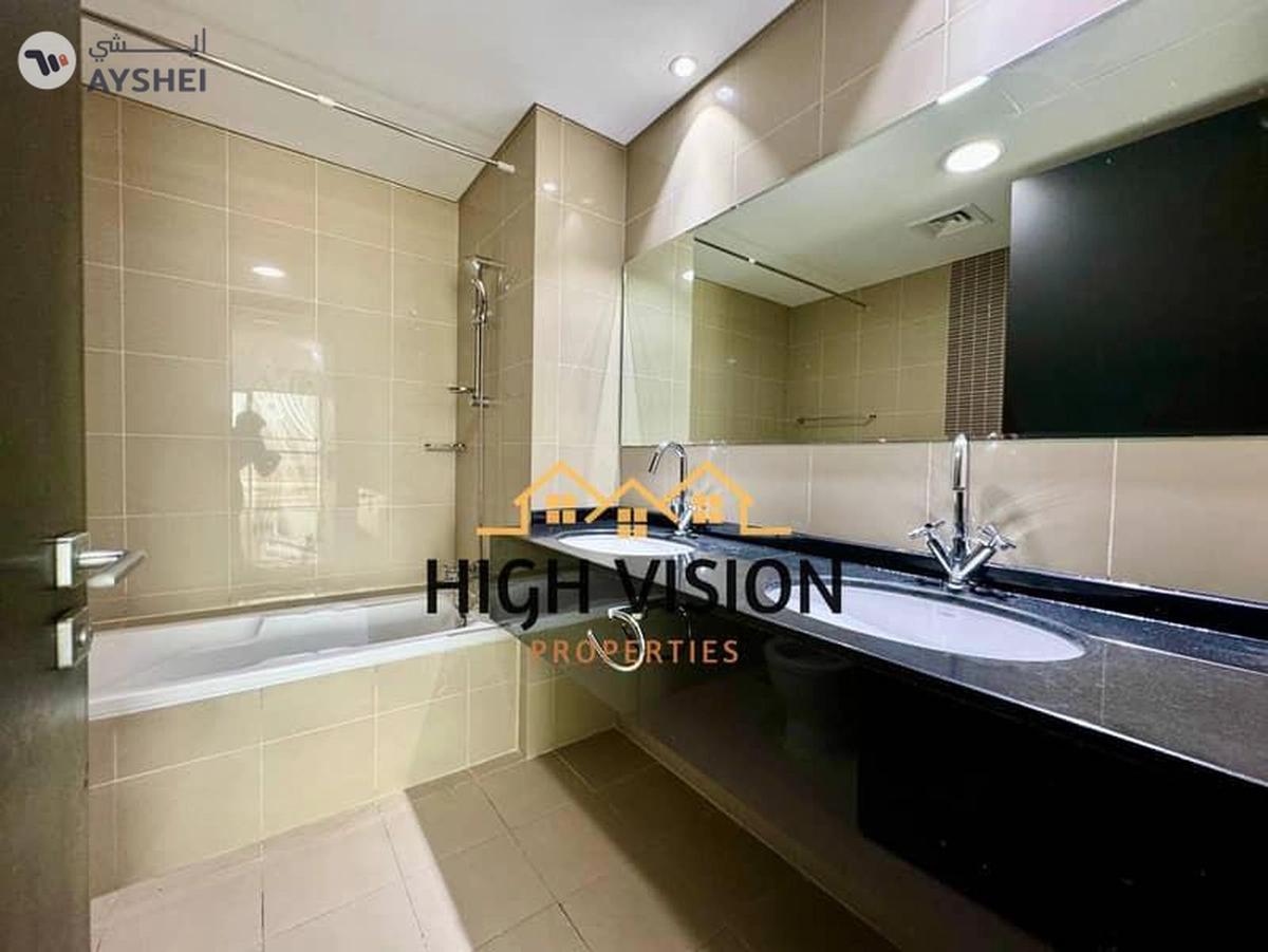 RAK Tower, Marina Square, Al Reem Island, Abu Dhabi-12-12