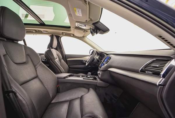 AED 2334 PM |VOLVO XC90 B5 PLUS BRIGHT 2023 |7- SEATER |AGENCY WARRANTY SERVICE CONTRACT JUNE 2028|