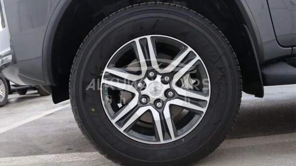 Toyota Fortuner Toyota Fortuner 4.0L V6 GXR