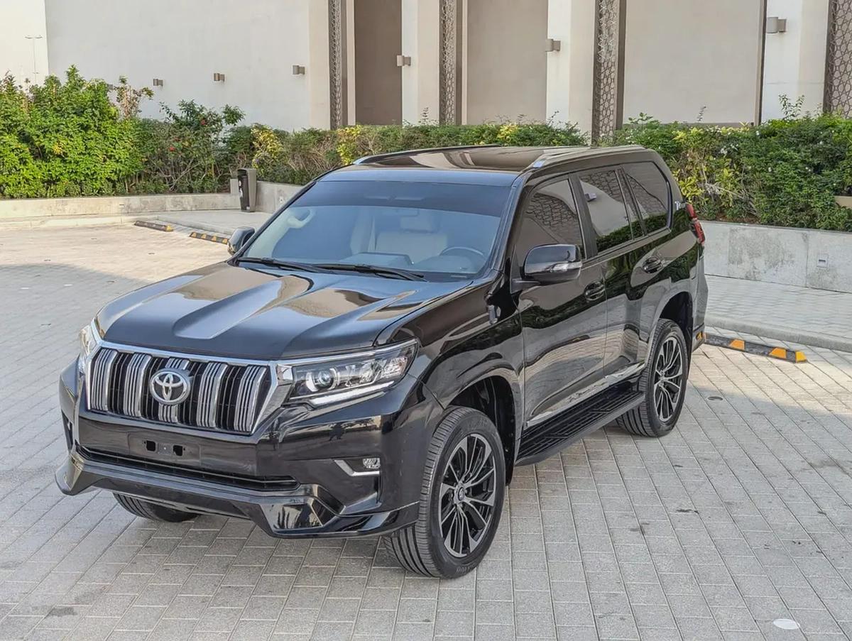 TOYOTA PRADO 2023 GCC V4 2.7L ACCIDENT FREE LOW MILEAGE IN EXCELLENT CONDITION-1-1