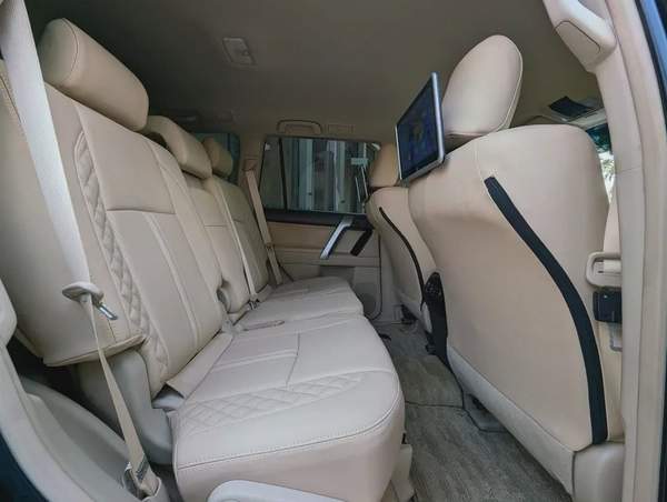 TOYOTA PRADO 2023 GCC V4 2.7L ACCIDENT FREE LOW MILEAGE IN EXCELLENT CONDITION