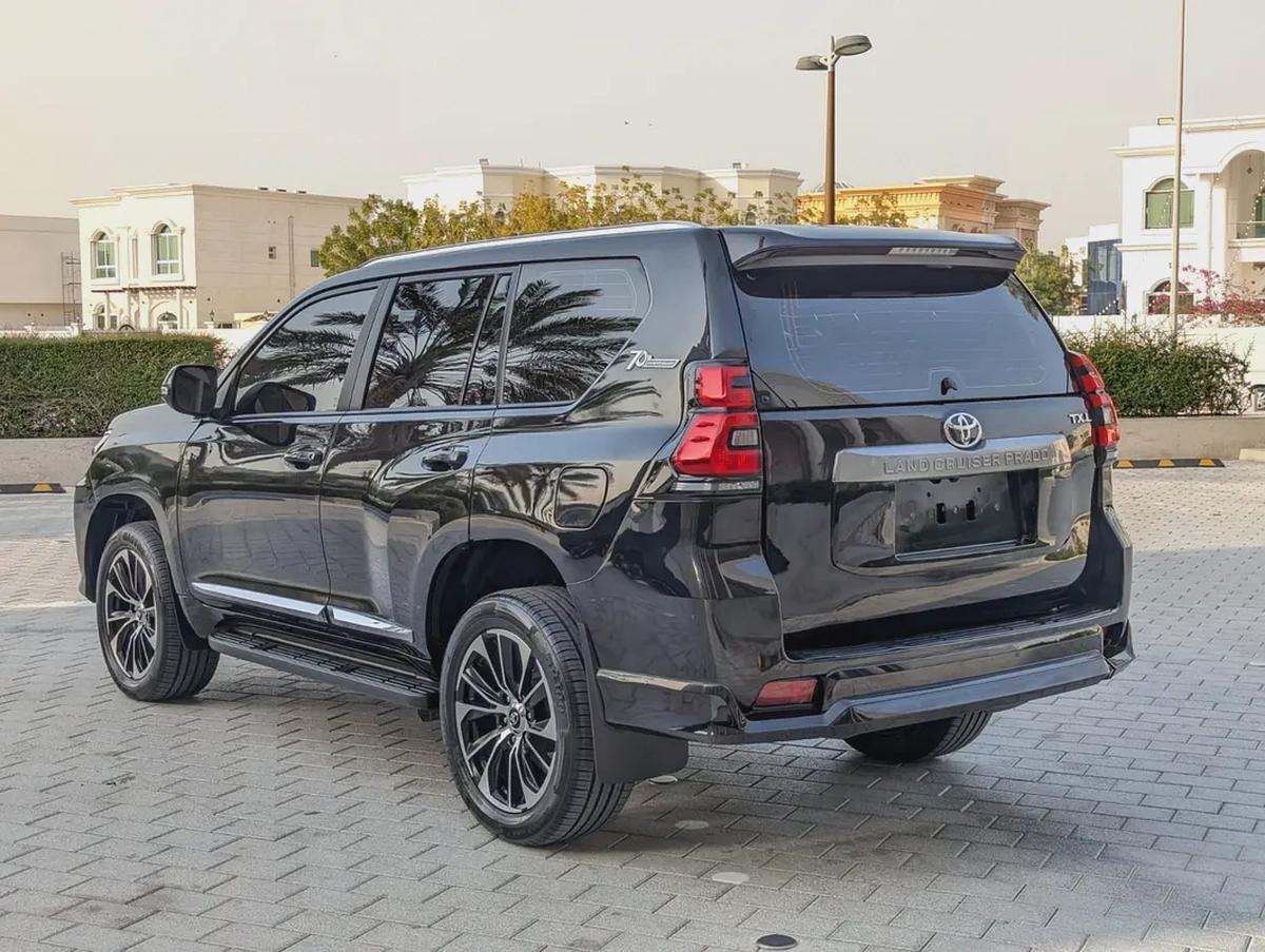 TOYOTA PRADO 2023 GCC V4 2.7L ACCIDENT FREE LOW MILEAGE IN EXCELLENT CONDITION-13-13