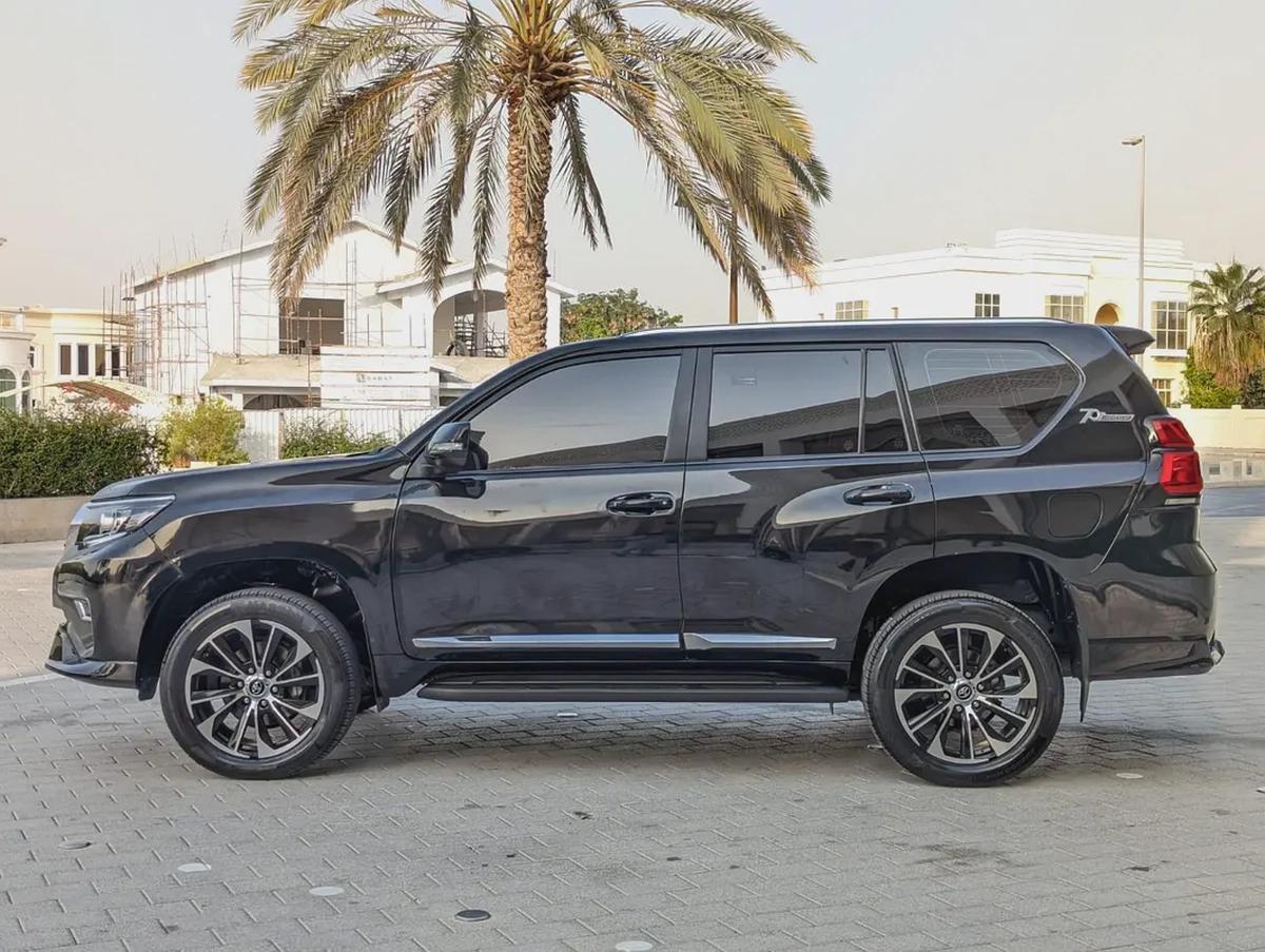 TOYOTA PRADO 2023 GCC V4 2.7L ACCIDENT FREE LOW MILEAGE IN EXCELLENT CONDITION-15-15