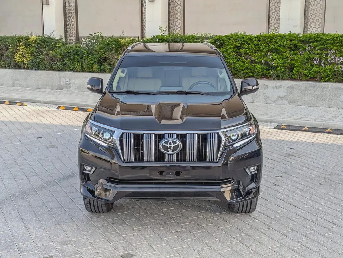 TOYOTA PRADO 2023 GCC V4 2.7L ACCIDENT FREE LOW MILEAGE IN EXCELLENT CONDITION-17-17