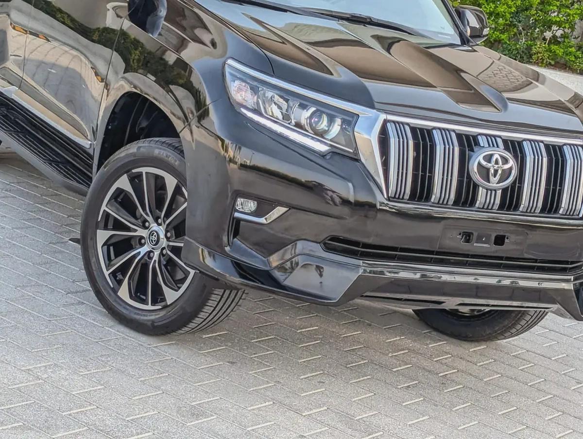 TOYOTA PRADO 2023 GCC V4 2.7L ACCIDENT FREE LOW MILEAGE IN EXCELLENT CONDITION-18-18