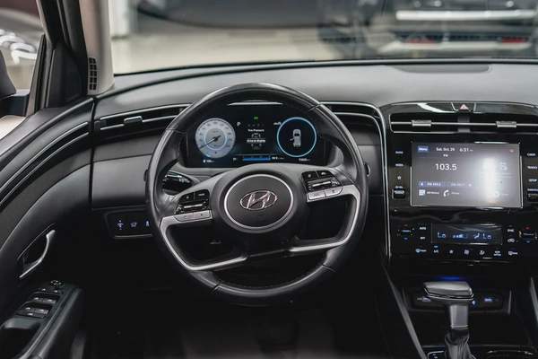 2023 HYUNDAI TUCSON SEL IN EXCELLENT CONDITION