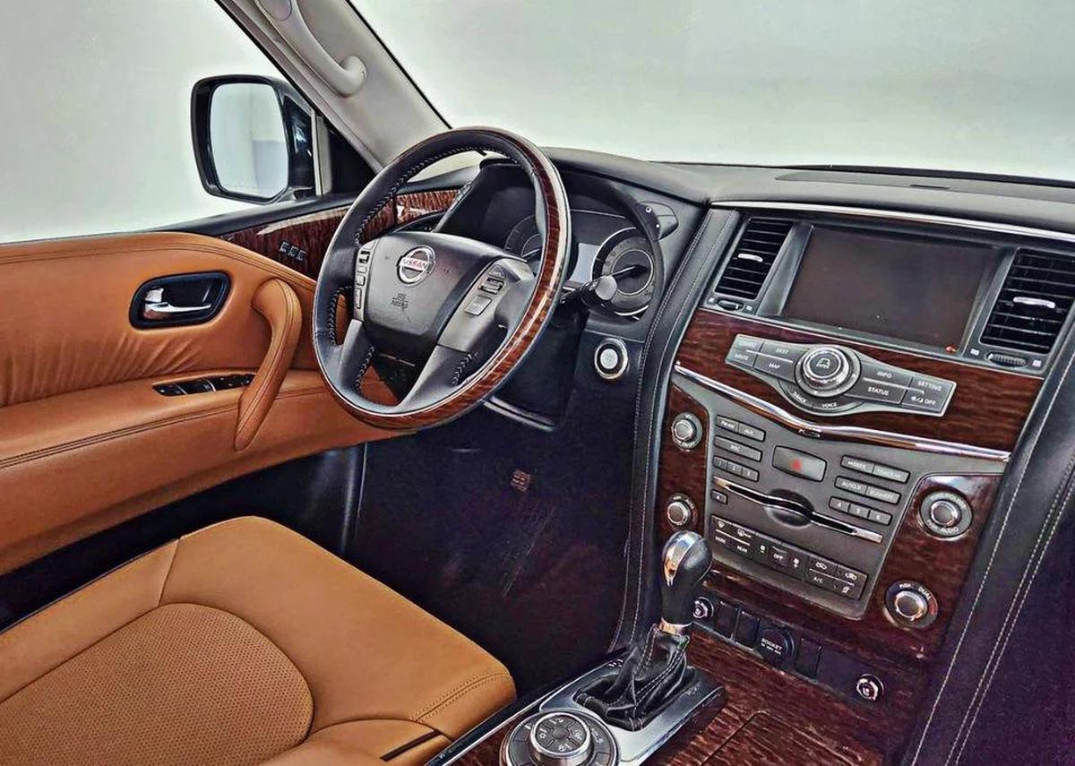 Nissan Patrol SE Platinum 5.6L V8 engine 7-speed automatic transmission-4-4