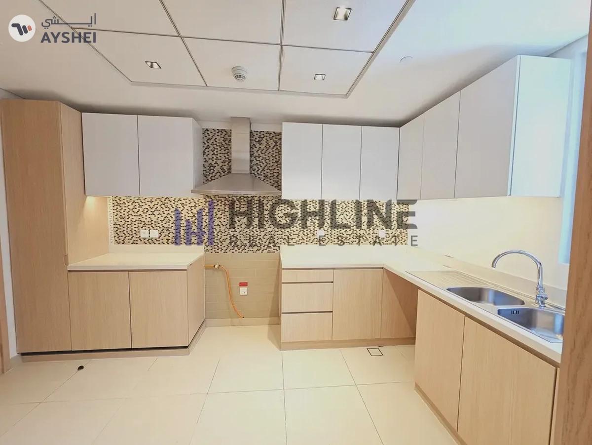 1 Month Free + 5% Disscount | Sea View | Maids Room | Next to Metro | Ready to Move - IN-25-25