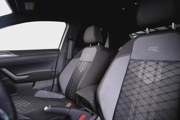 Volkswagen Tiago -R Line - Black Pack