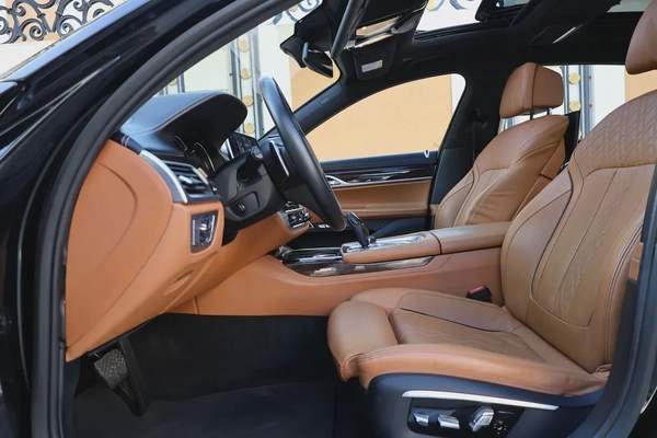 BMW 7-Series-740Li-2016-98000KM-GCC SPECS-EXCELLENT CONDITION