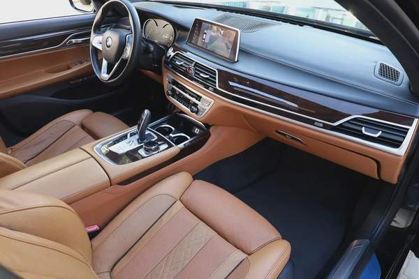 BMW 7-Series-740Li-2016-98000KM-GCC SPECS-EXCELLENT CONDITION