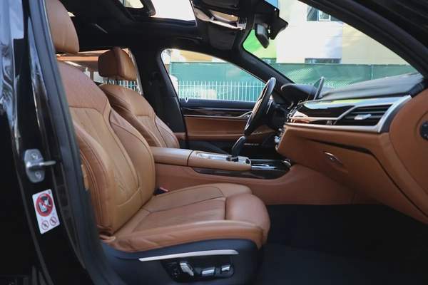 BMW 7-Series-740Li-2016-98000KM-GCC SPECS-EXCELLENT CONDITION