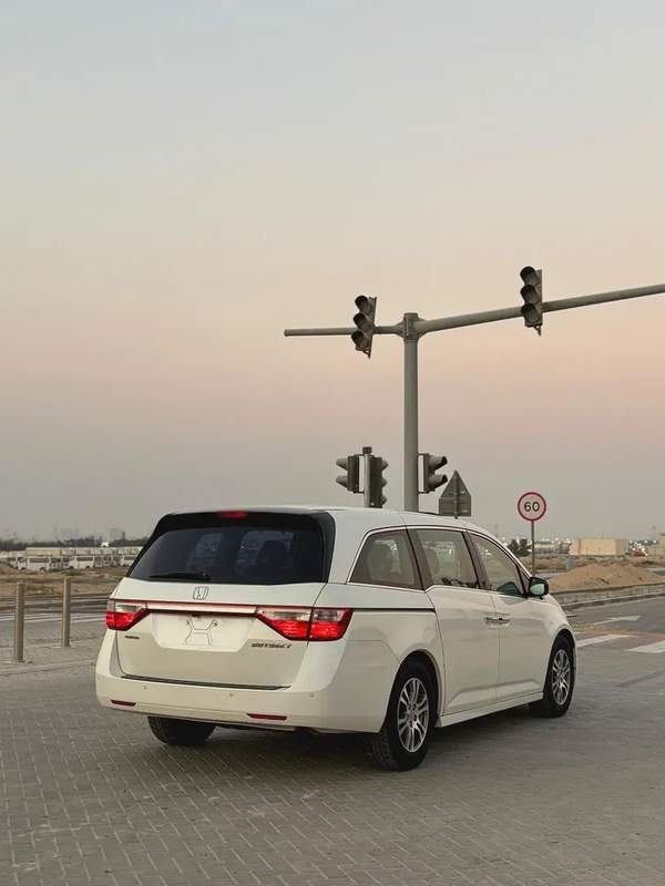 هونداه اوديسي EX 2913