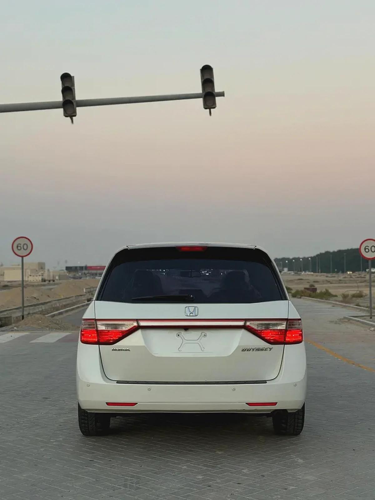 هونداه اوديسي EX 2913-6-6