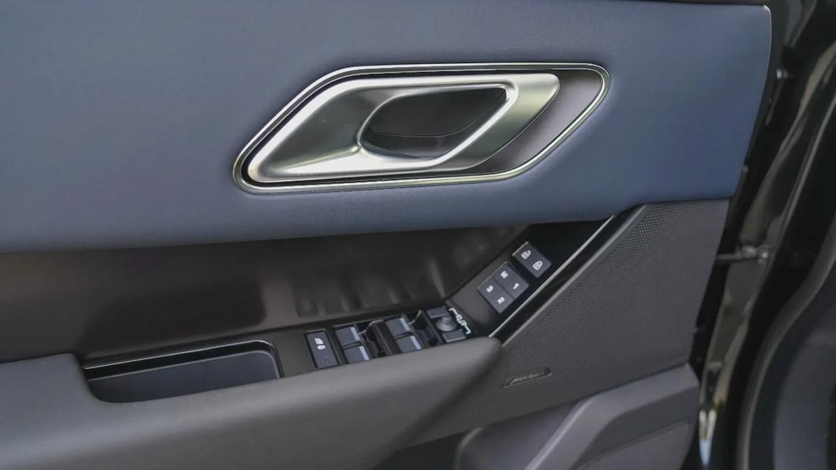 RANGE ROVER VELAR SE P250 DYNAMIC 2026!! FIVE YEARS WARRANTY!! THREE YEARS SERVICE CONTRACT!!-11-11