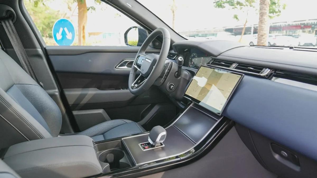 RANGE ROVER VELAR SE P250 DYNAMIC 2026!! FIVE YEARS WARRANTY!! THREE YEARS SERVICE CONTRACT!!-12-12