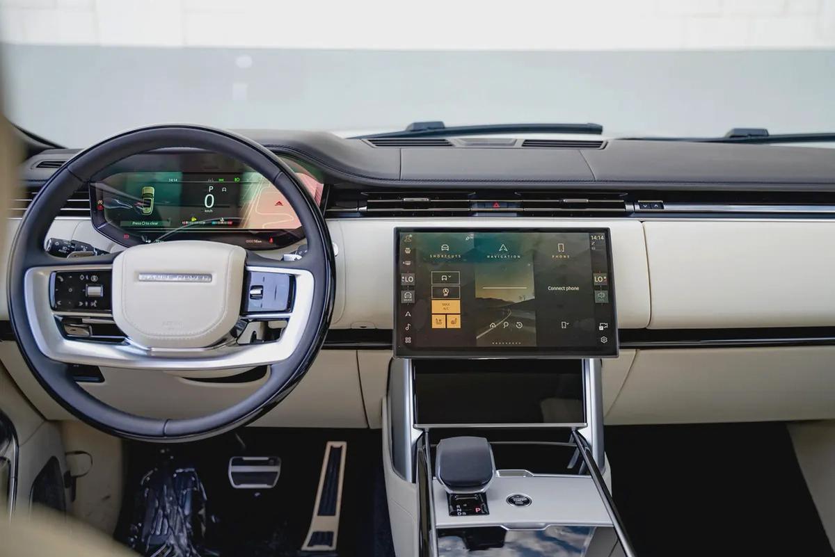 Land Rover Range Rover Autobiography 2026 - GCC Specs - The pinnacle of luxury-5-5