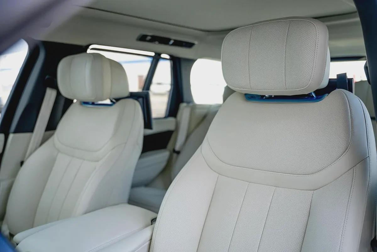 Land Rover Range Rover Autobiography 2026 - GCC Specs - The pinnacle of luxury-6-6