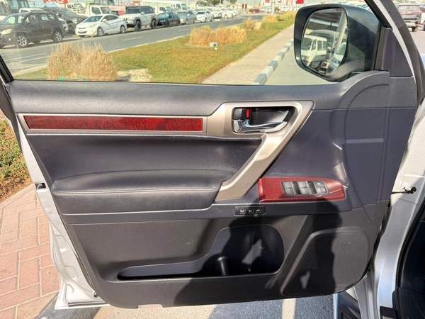 Lexus GX460 Premier 4.6L 4WD