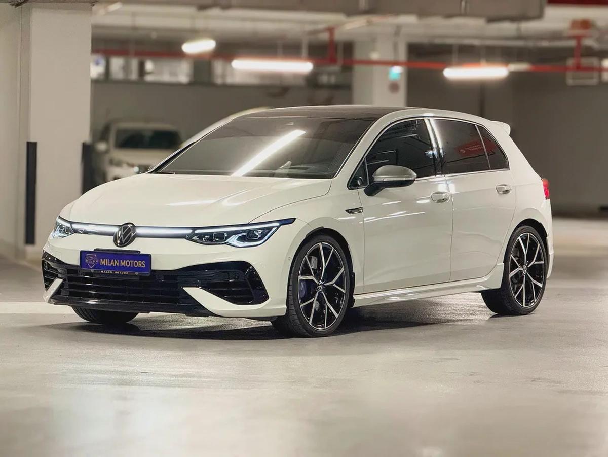 Volkswagen Golf R 2024 – Top Specification – Full Agency Warranty and service contract. (Al Nabooda)-0-0