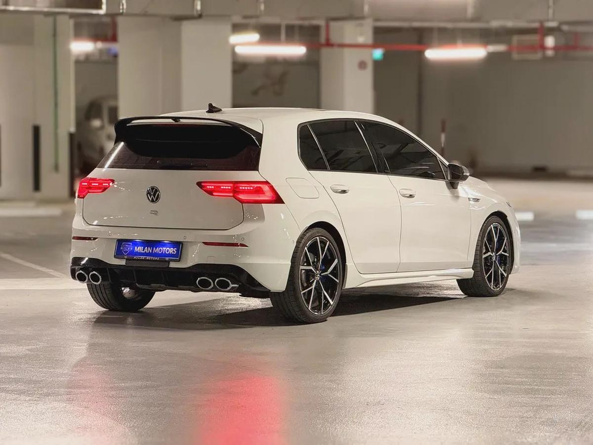 Volkswagen Golf R 2024 – Top Specification – Full Agency Warranty and service contract. (Al Nabooda)-3-3