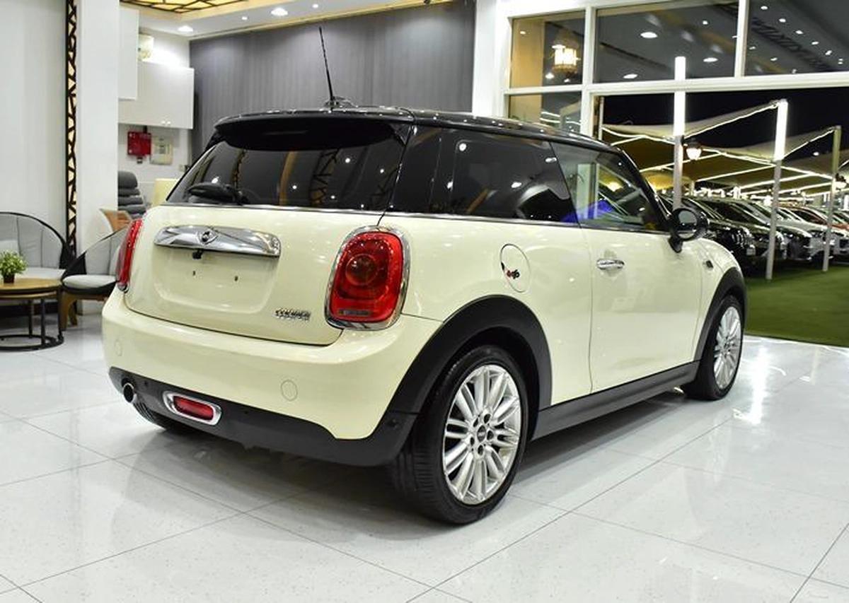Mini Cooper ( 2017 Model ) in White Color GCC Specs-10-10