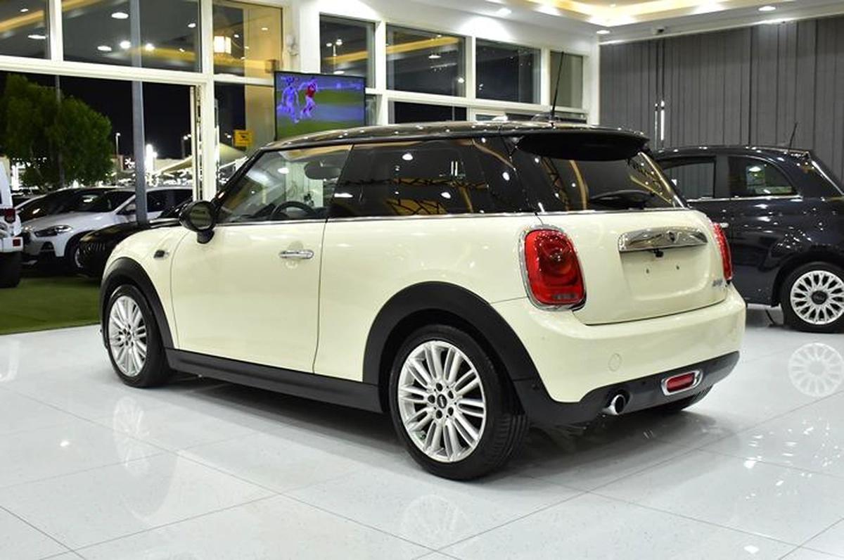 Mini Cooper ( 2017 Model ) in White Color GCC Specs-2-2