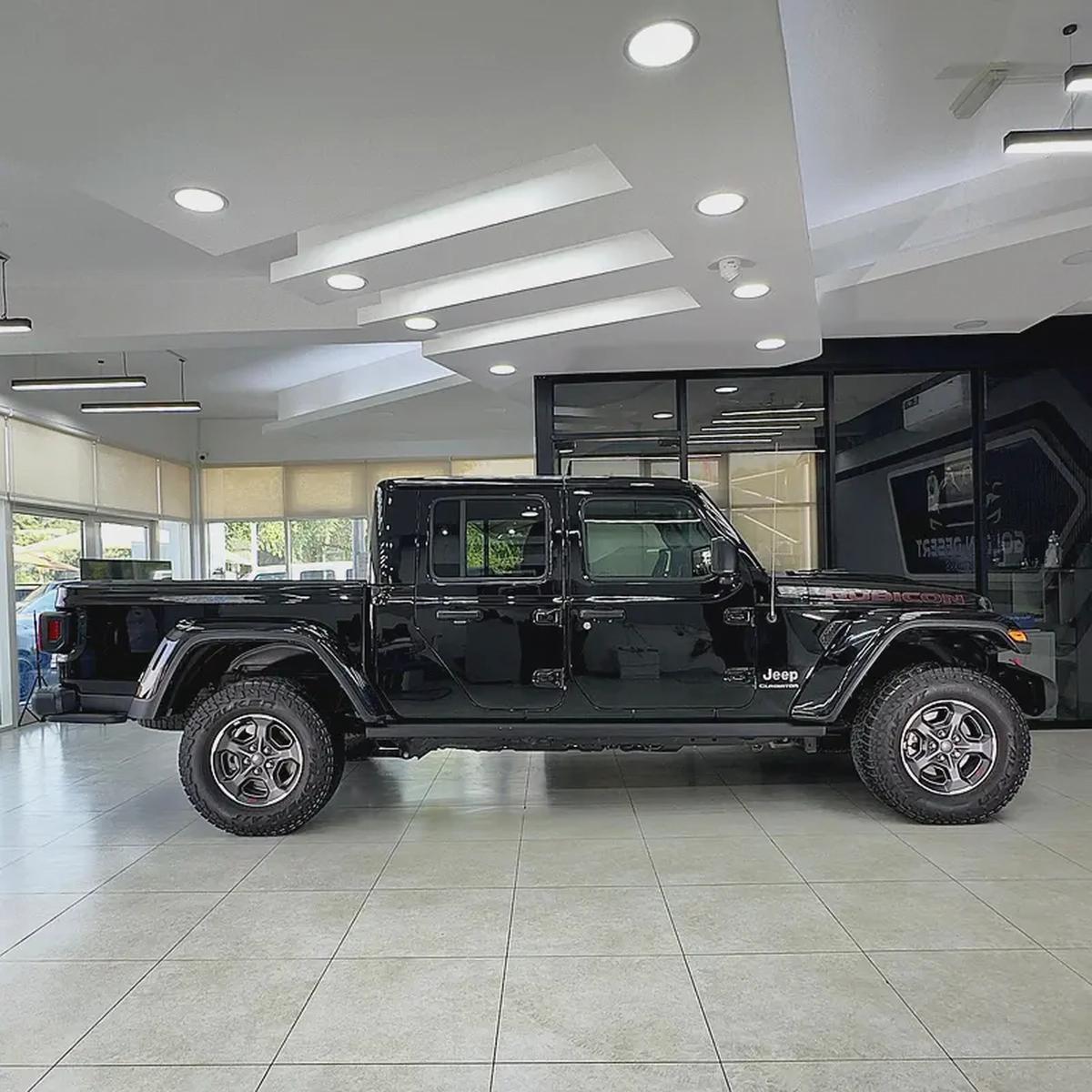 2023 Jeep Gladiator Rubicon V6-3-3