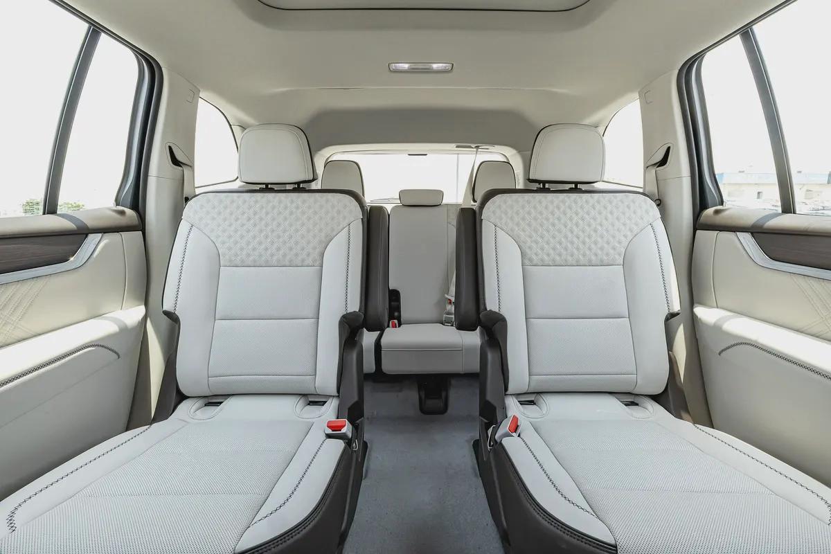 GMC Acadia Denali AWD -2024 (Export)-14-14