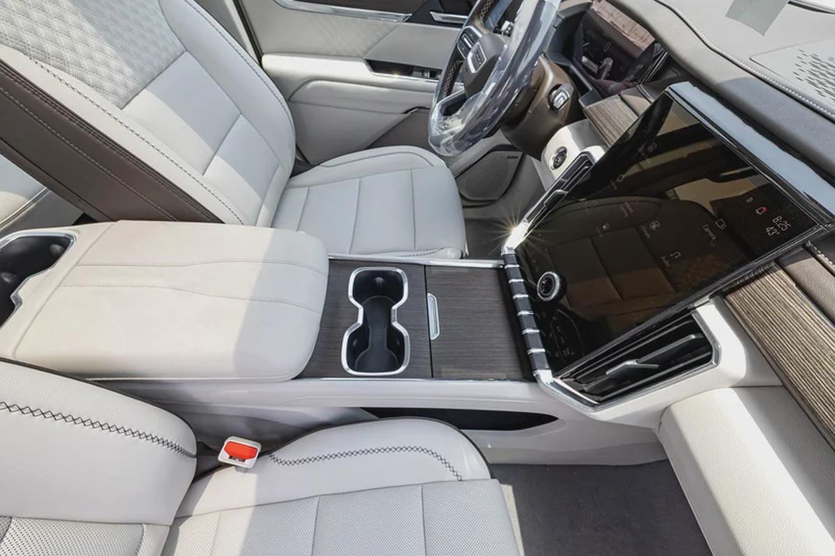 GMC Acadia Denali AWD -2024 (Export)-19-19