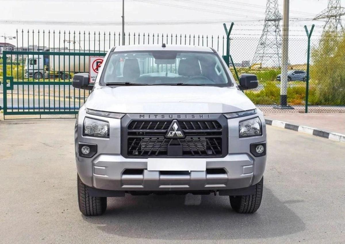 Mitsubishi L200 Mitsubishi L200 / Triton GLX 4WD 2.4L Diesel MT High Line-1-1