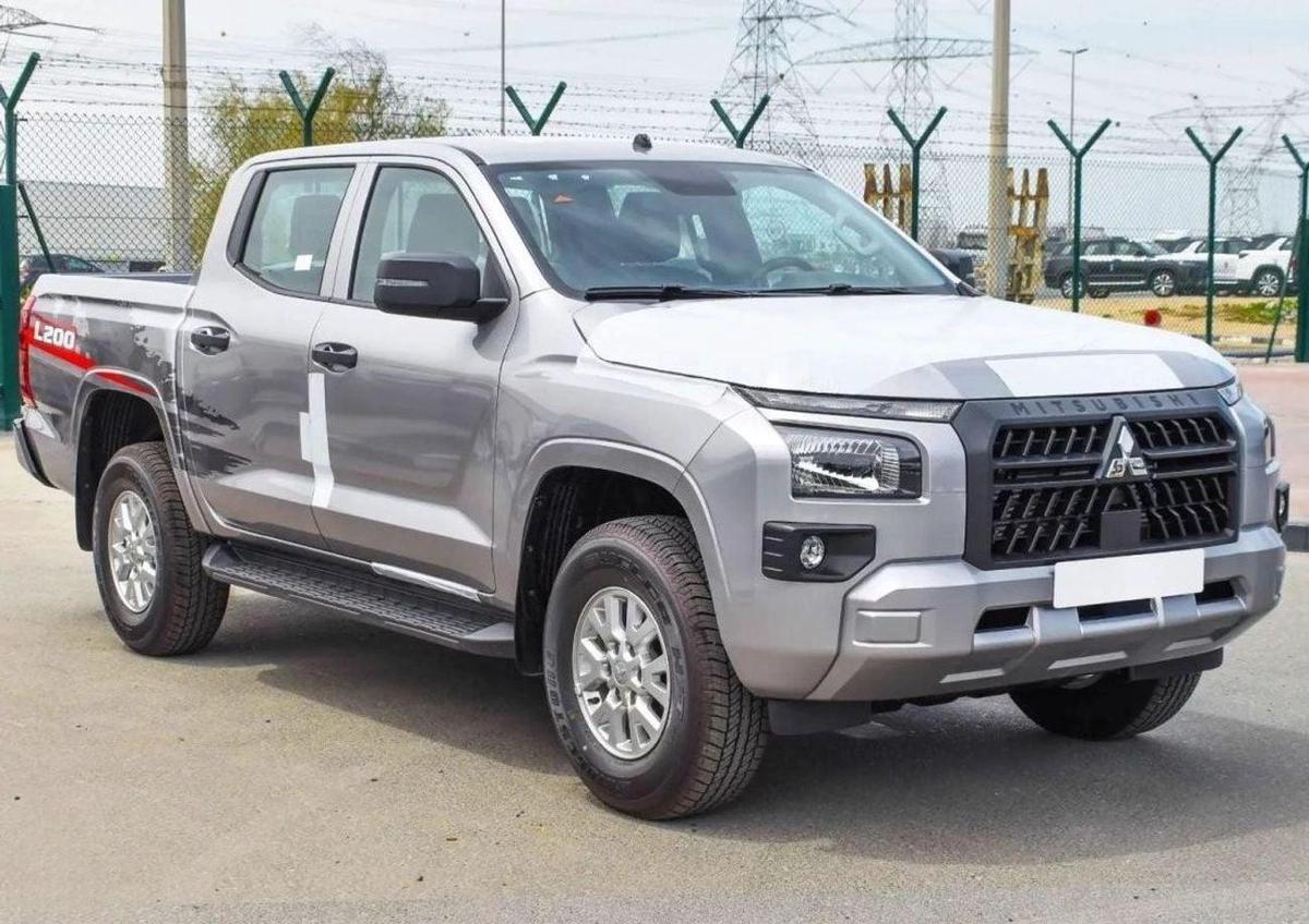 Mitsubishi L200 Mitsubishi L200 / Triton GLX 4WD 2.4L Diesel MT High Line-2-2