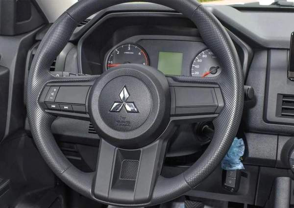Mitsubishi L200 Mitsubishi L200 / Triton GLX 4WD 2.4L Diesel MT High Line