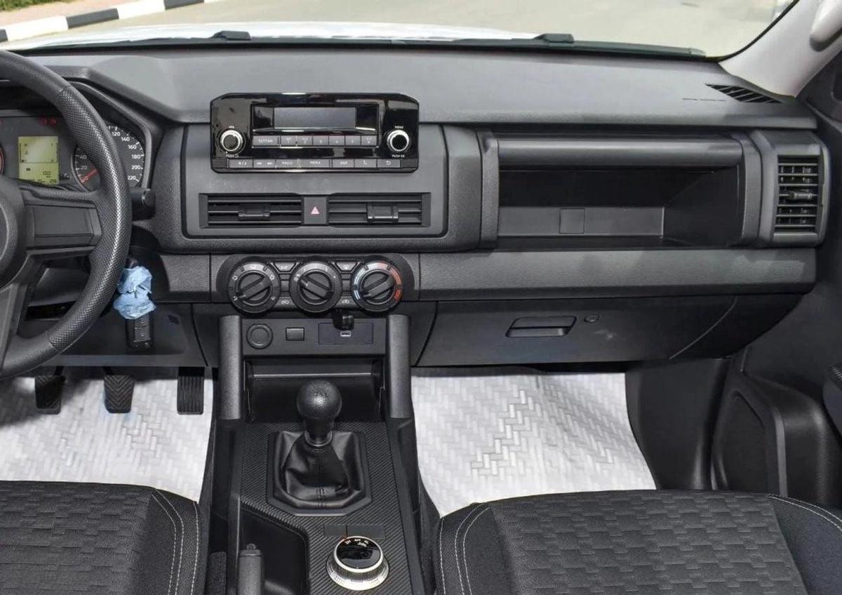 Mitsubishi L200 Mitsubishi L200 / Triton GLX 4WD 2.4L Diesel MT High Line-8-8