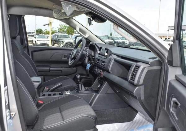 Mitsubishi L200 Mitsubishi L200 / Triton GLX 4WD 2.4L Diesel MT High Line
