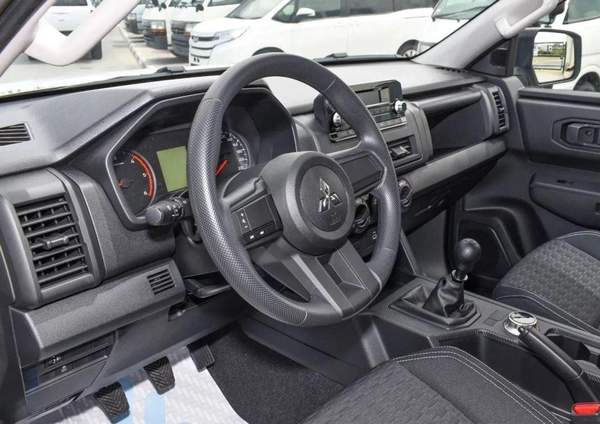Mitsubishi L200 Mitsubishi L200 / Triton GLX 4WD 2.4L Diesel MT High Line